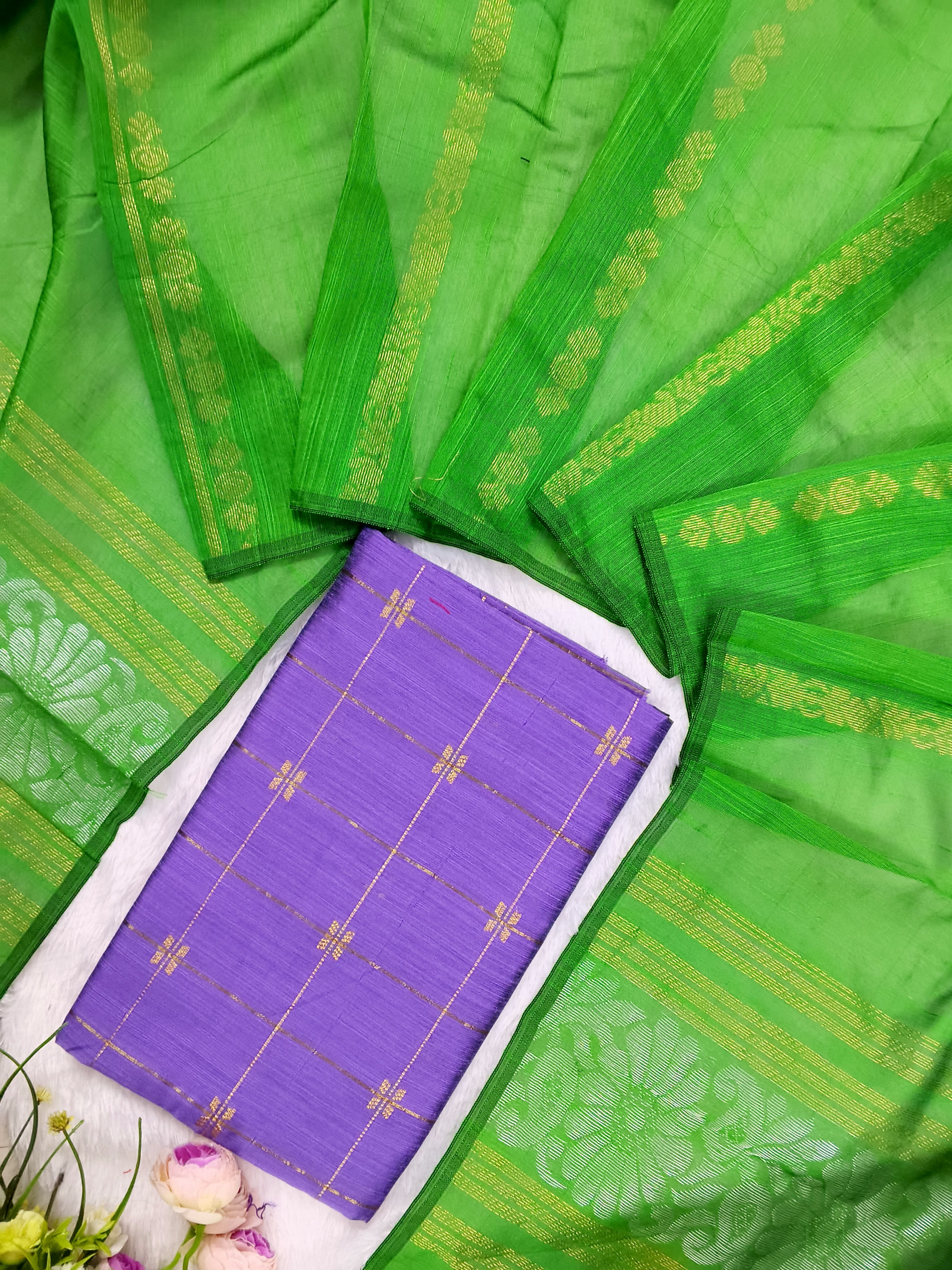 lavendor raw silk top with parrrot green jamdhani duppata
