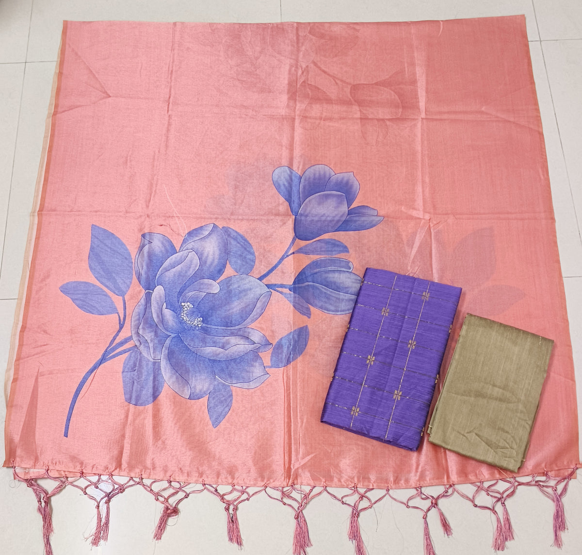 lavendor raw silk top with big flower mothif assam silk duppata