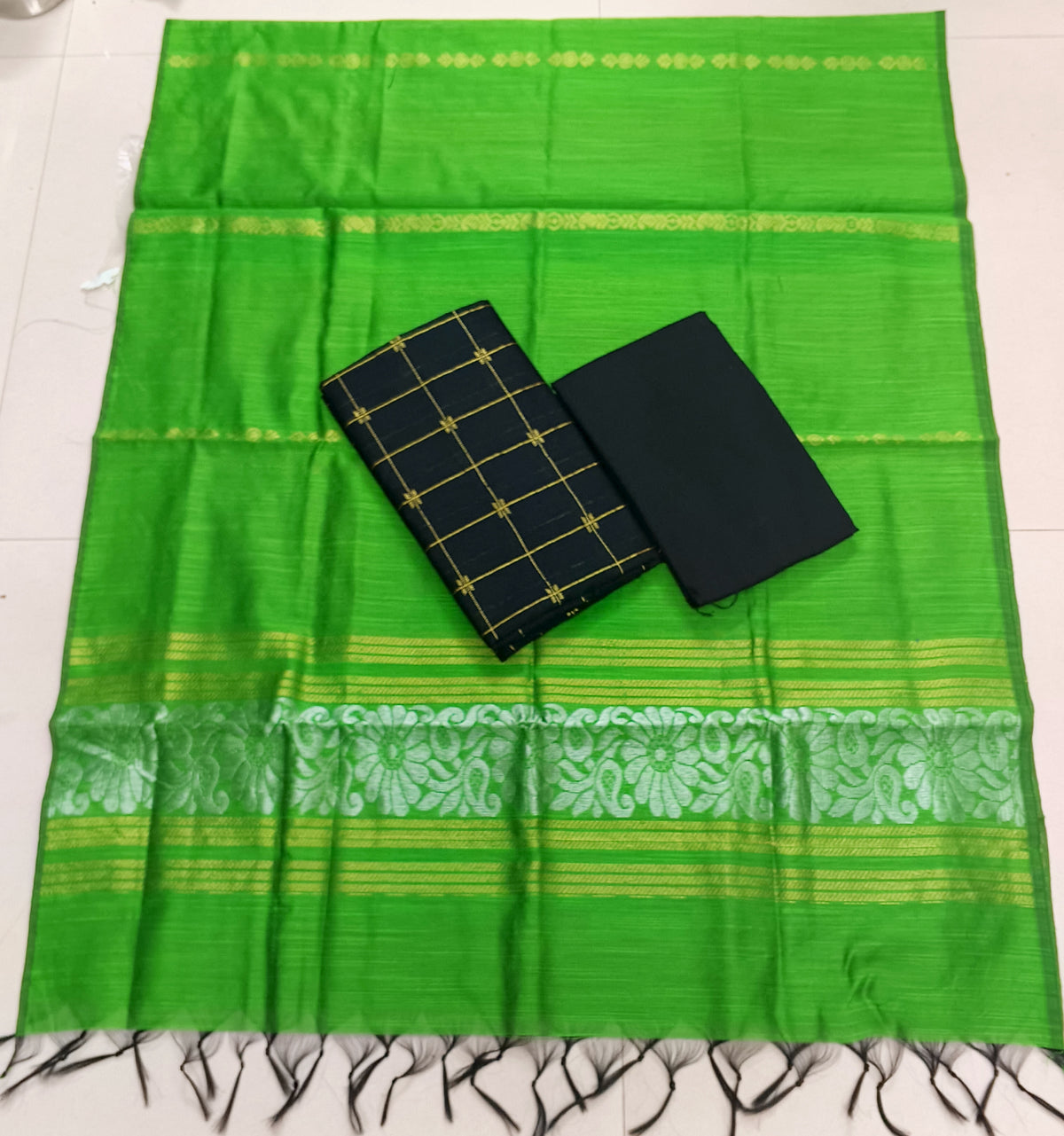 peocock green jamdhani duppata with black raw silk top and bottom 3 piece set