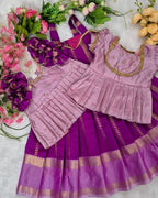 Traditional Set in an elegant Pink and Gold color combination.
