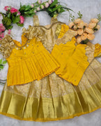 Bright and graceful Mustard Yellow &amp; Gold color combination