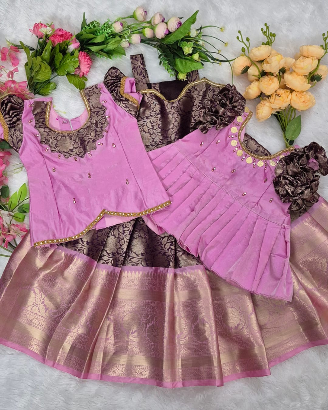 Beautiful and elegant Pink &amp; Gold color combination